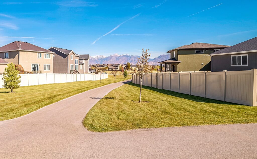 Building a Fence on an Easement - Easement Regulations in Richmond Virginia