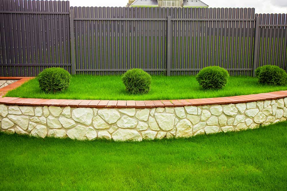 South Chesterfield, VA Fencing Guide: How To Calculate Fencing Materials For Your Project